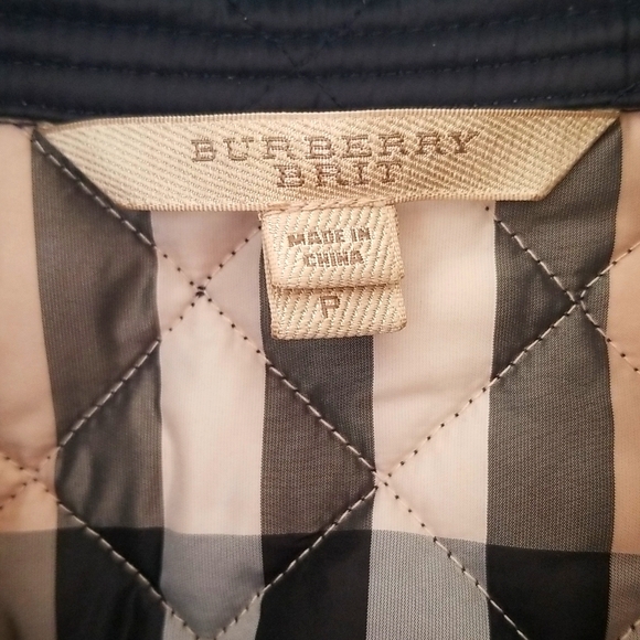 Burberry Kencott Quilted Button Down Jacket in Dark Navy, Snap Logo Butt… - Picture 10 of 13